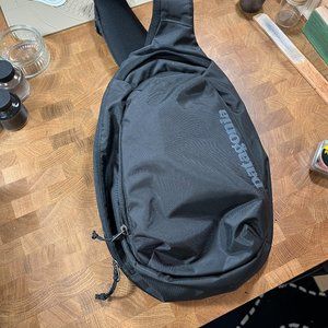 Patagonia Atom Sling 8L Black